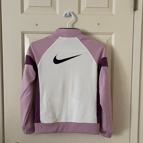NWOT Nike Tracksuit Jacket and Capri Pant Set Size Youth 14 (or Ladies XS) - Picture 11 of 11